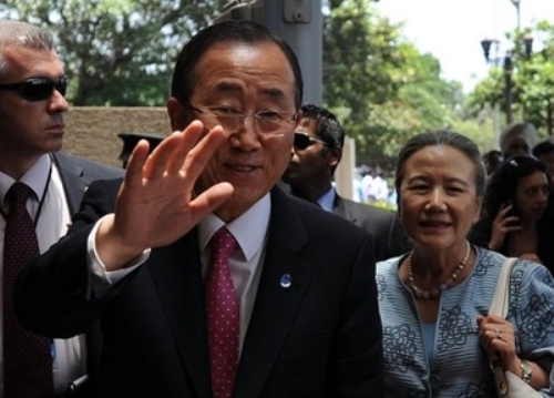 ເລຂາທິການໃຫຍ່ສະຫະປະຊາຊາດ Ban Ki Moon ຢ້ຽມຢາມ ມຽນມາ